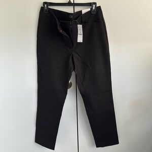 NWT White House Black Market The Slim Ankle pant, size 8